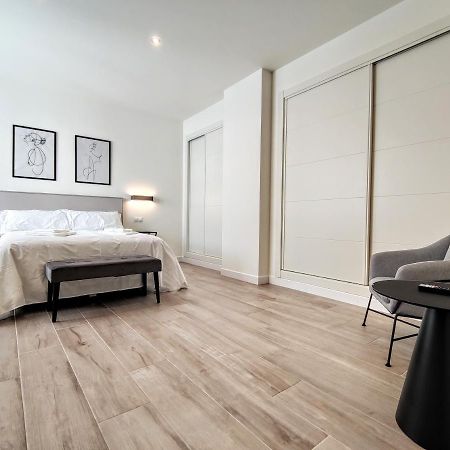 Edificio Duque Apartment Малага Екстериор снимка