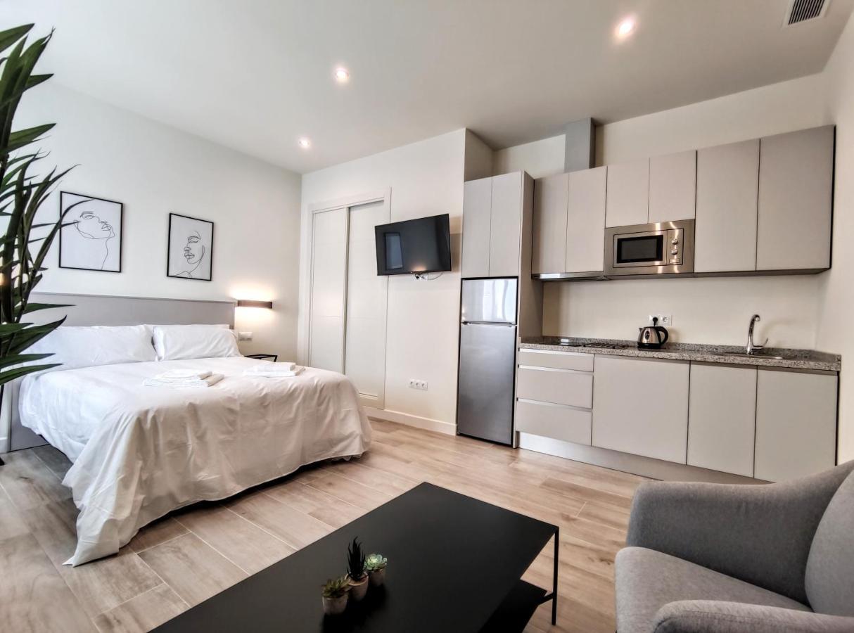 Edificio Duque Apartment Малага Екстериор снимка