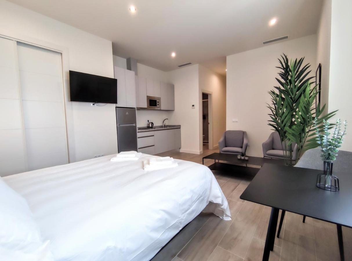 Edificio Duque Apartment Малага Екстериор снимка