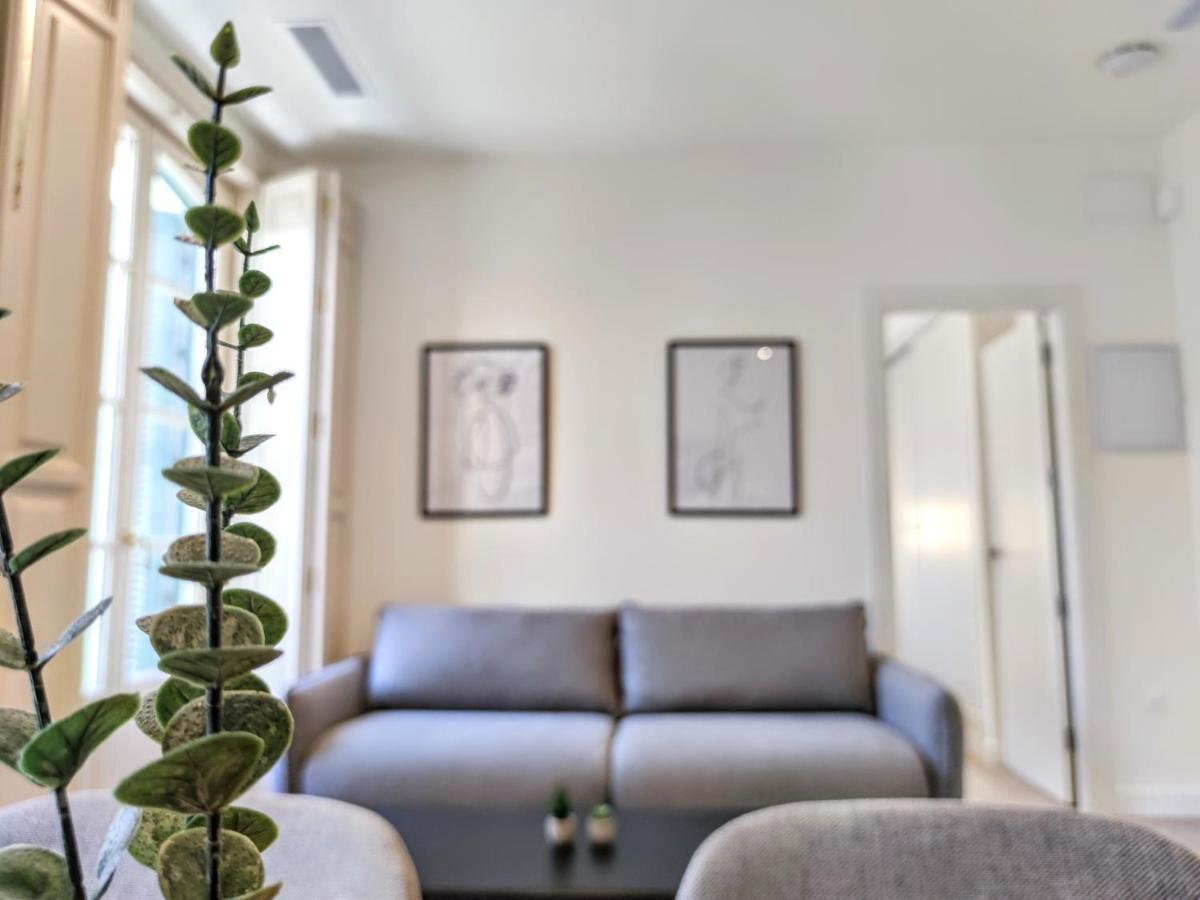 Edificio Duque Apartment Малага Екстериор снимка